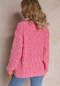 Renee - Fuksjowy Sweter w Warkoczykowy Splot Salvio. Kolor: różowy. Materiał: tkanina, dzianina. Długość rękawa: długi rękaw. Długość: długie. Wzór: ze splotem. Styl: klasyczny #3