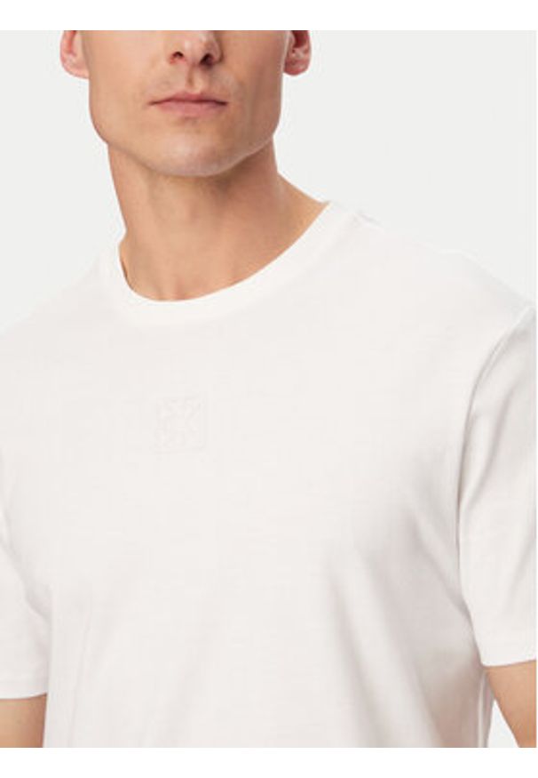 Calvin Klein T-Shirt LV04LF243G Biały Regular Fit. Kolor: biały. Materiał: bawełna