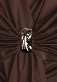 Born2be - Brązowa Elegancka Sukienka z Trenem i Rozcięciem Atissa. Okazja: na imprezę. Kolor: brązowy. Wzór: aplikacja. Styl: elegancki #5