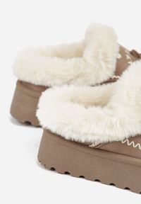 Renee - Ciemnobeżowe Śniegowce na Platformie Ozdobione Frędzlami i Haftem Ezivelle. Okazja: na co dzień. Kolor: beżowy. Wzór: haft, aplikacja. Sezon: zima. Obcas: na platformie. Styl: casual #7