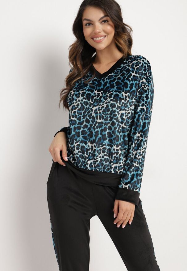 Born2be - Niebiesko-Czarny Welurowy Komplet Dresowy w Panterkę Bluza i Spodnie z Lampasami Avathirae. Kolor: niebieski. Materiał: dresówka, welur. Wzór: motyw zwierzęcy