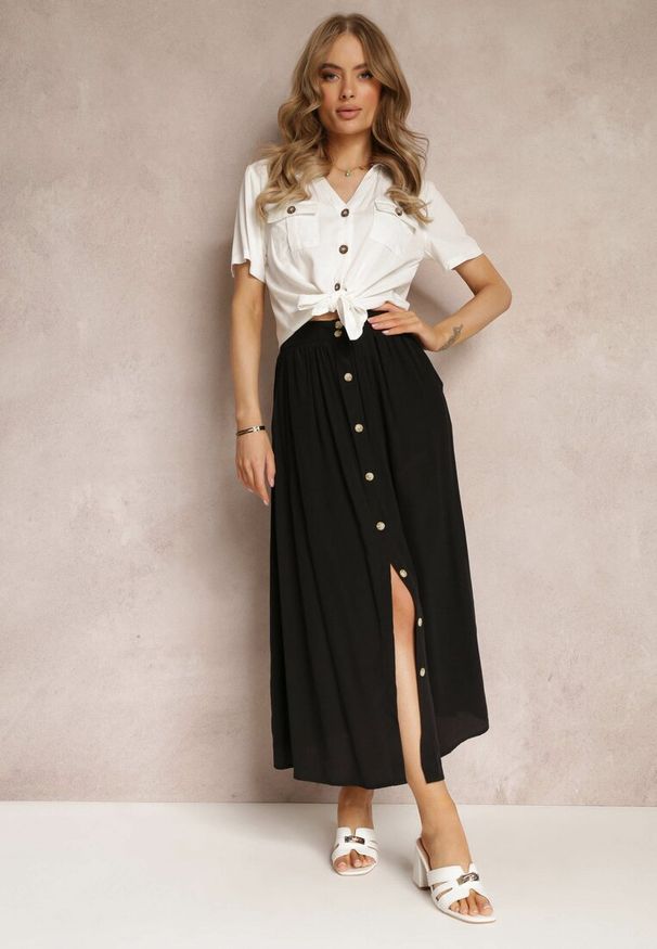 Renee - Czarna Rozkloszowana Spódnica Maxi z Gumką w Talii i Kieszeniami Kendrani. Okazja: na co dzień, na imprezę. Kolor: czarny. Styl: elegancki, casual