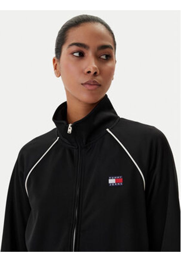 Tommy Jeans Bluza Badge DW0DW21930 Czarny Regular Fit. Kolor: czarny. Materiał: syntetyk