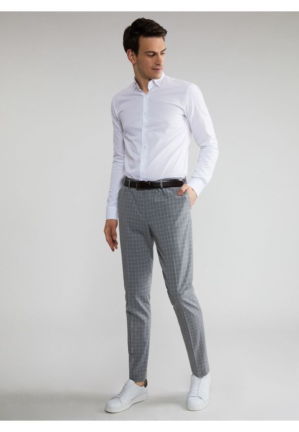 Pako Lorente - PAKO LORENTE – Szare spodnie garniturowe P22SF-6G-008-S-S. Kolor: szary. Materiał: wełna, poliester, elastan. Wzór: kratka