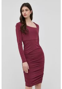Guess Sukienka kolor bordowy mini dopasowana. Kolor: czerwony. Materiał: materiał, dzianina, lyocell, tkanina, jedwab. Długość rękawa: długi rękaw. Wzór: gładki. Typ sukienki: dopasowane. Długość: mini #5