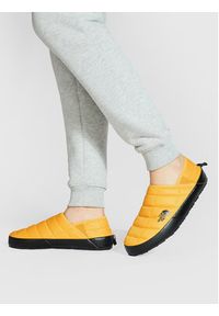 The North Face Kapcie Thermoball Traction Mule V NF0A3UZNZU31 Żółty. Kolor: żółty. Materiał: materiał #7