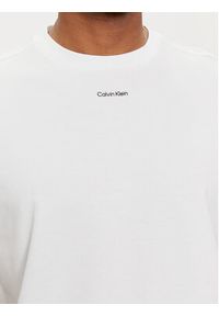 Calvin Klein T-Shirt Nano Logo K10K112487 Biały Regular Fit. Kolor: biały. Materiał: bawełna #4