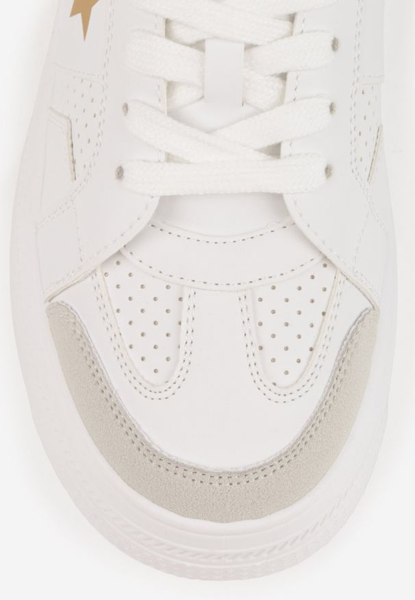 Born2be - Biało-Złote Sneakersy Vices na Grubej Podeszwie Ozdobione Gwiazdką Fenalia. Okazja: na co dzień. Kolor: biały. Materiał: jeans. Wzór: aplikacja