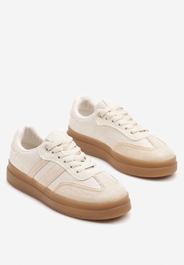 Born2be - Beżowe Sneakersy w Stylu Tenisówek z Paskami Falanisa. Okazja: na co dzień. Zapięcie: pasek. Kolor: beżowy. Materiał: jeans