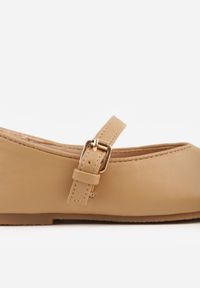 Born2be - Brązowe Klasyczne Balerinki Mary Jane z Paskiem z Klamerką Timabelle. Okazja: na uczelnię. Zapięcie: pasek. Kolor: brązowy. Materiał: jeans. Styl: klasyczny #3