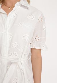 Born2be - Biała Koszulowa Sukienka z Ażurowym Haftem i Bufiastymi Rękawami Lieve. Okazja: na co dzień. Kolor: biały. Materiał: materiał. Wzór: haft, ażurowy. Typ sukienki: koszulowe. Styl: casual, elegancki #2