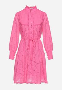 Born2be - Fuksjowa Sukienka z Haftowanej Tkaniny ze Stójką i Perłowymi Guzikami Salino. Typ kołnierza: kołnierzyk stójkowy. Kolor: różowy. Materiał: tkanina. Wzór: haft. Styl: vintage. Długość: midi #3