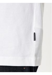 Bugatti T-Shirt 8350 55045A Biały Regular Fit. Kolor: biały. Materiał: bawełna #4