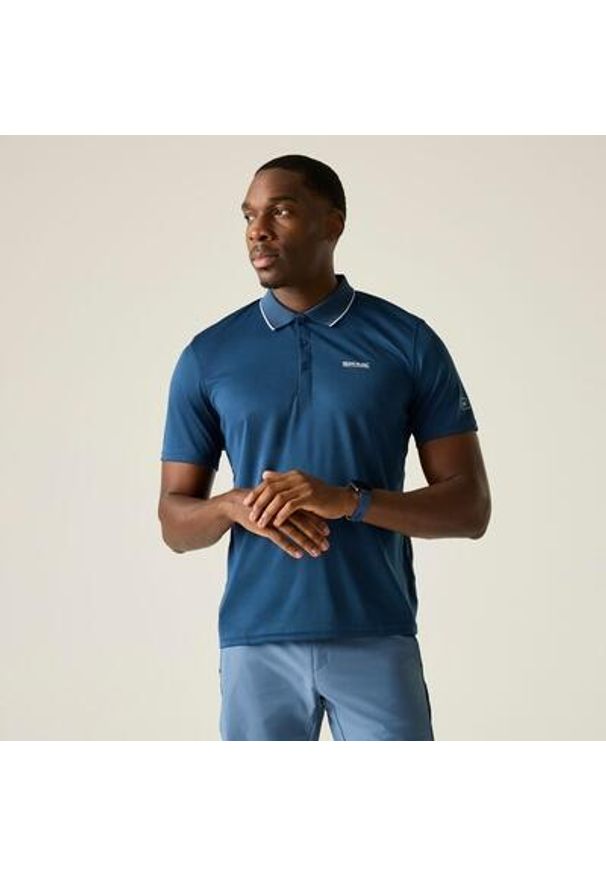 Regatta - Męska koszulka polo Maverik V Quick Drying. Typ kołnierza: polo. Kolor: niebieski, szary, wielokolorowy. Materiał: poliester