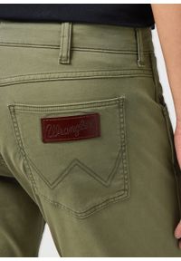 Wrangler - MESKIE SPODNIE WRANGLER GREENSBORO DUSTY OLIVE 112362347 #5