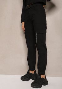 Renee - Czarne Spodnie High Waist z Bawełny o Kroju Bojówek z Gumką na Nogawkach i PaskiemCitia. Stan: podwyższony. Kolor: czarny. Materiał: bawełna. Styl: elegancki #4