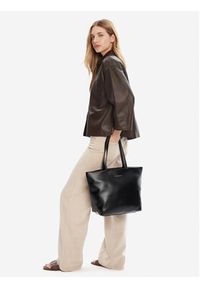 TOMMY HILFIGER - Tommy Hilfiger Torebka Th Logotape Tote AW0AW17693 Czarny. Kolor: czarny. Materiał: skórzane