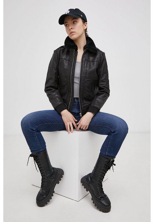Levi's® - Levi's - Jeansy 720. Okazja: na spotkanie biznesowe. Kolor: niebieski. Styl: biznesowy