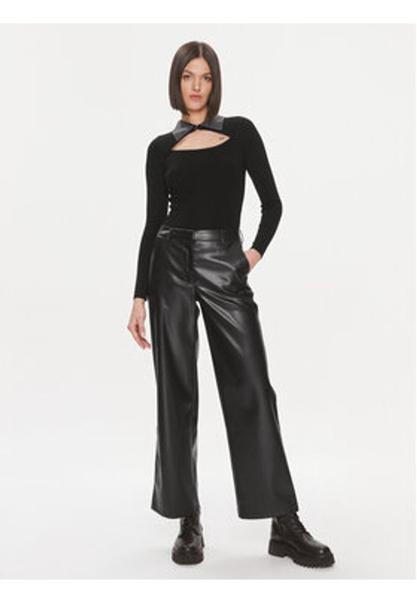 Liu Jo Body MF3354 MS49I Czarny Slim Fit. Kolor: czarny. Materiał: wiskoza