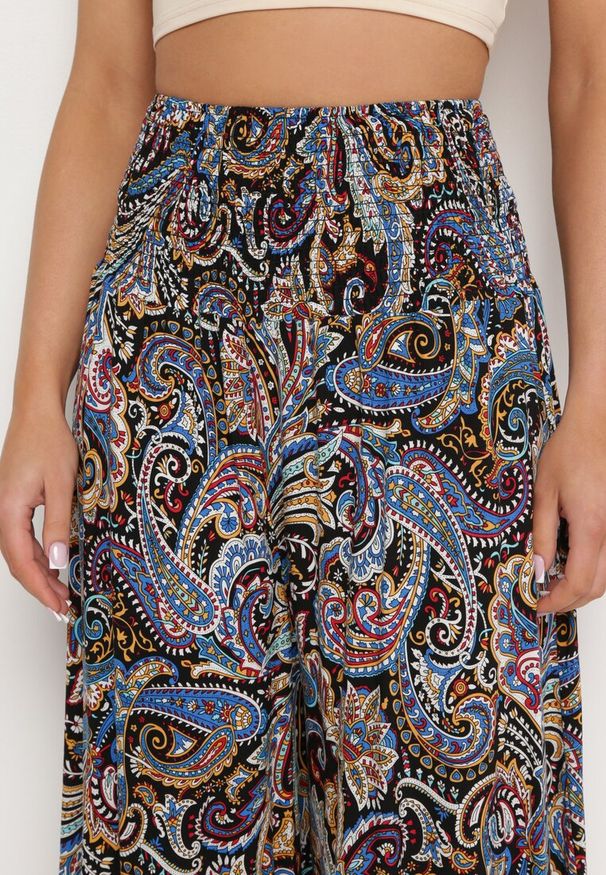 Born2be - Czarne Bawełniane Spodnie Kuloty z Wzorem Paisley Tarrisa. Okazja: na co dzień. Kolor: czarny. Materiał: bawełna. Wzór: paisley. Styl: casual, elegancki