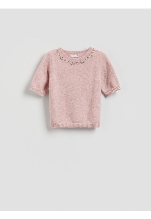Reserved - Sweter z ozdobną aplikacją - pastelowy róż. Kolor: różowy. Materiał: wełna, dzianina. Wzór: aplikacja