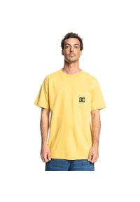 DC Shoes - Koszulka z krótkim rękawem dla Mężczyzn DC STAR POCKET Żółty. Kolor: żółty. Materiał: materiał, bawełna. Długość rękawa: krótki rękaw. Długość: krótkie