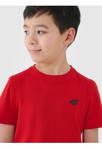 4f - 4F T-shirt regular gładki chłopięcy - czerwony 158 (12-13 lat). Okazja: na co dzień. Kolor: czerwony. Materiał: dzianina, jersey, bawełna. Długość rękawa: krótki rękaw. Długość: krótkie. Wzór: gładki. Sezon: lato. Styl: casual, klasyczny, sportowy #1