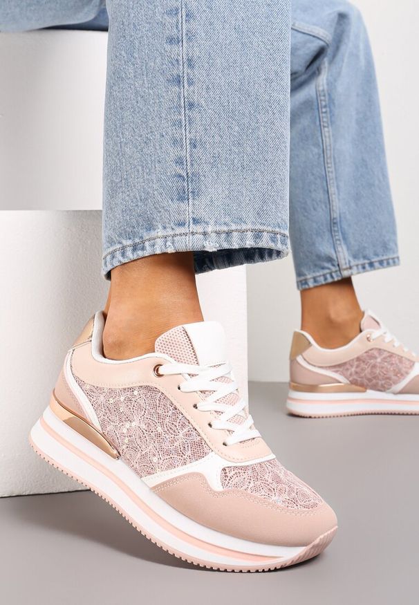 Renee - Różowe Sneakersy na Grubej Podeszwie z Brokatem i Metaliczną Wstawką Velari. Kolor: różowy. Szerokość cholewki: normalna