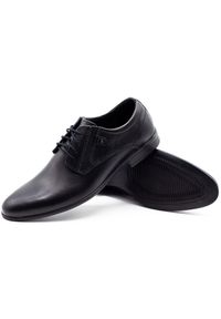 KOMODO Wizytowe buty męskie 850 czarny mat czarne. Okazja: na co dzień. Kolor: czarny. Styl: wizytowy #9