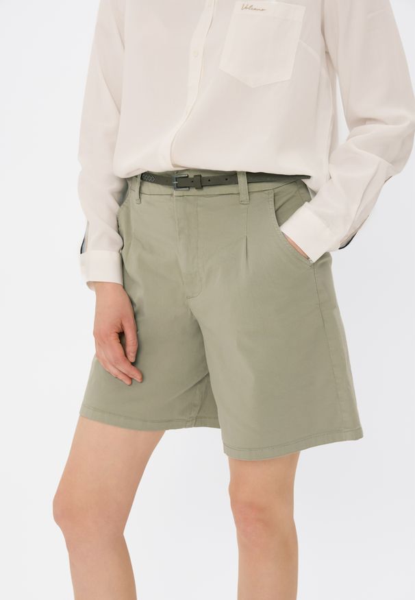 Volcano - Materiałowe bermudy szorty P-MARACAS. Materiał: materiał. Długość: krótkie. Styl: klasyczny, elegancki