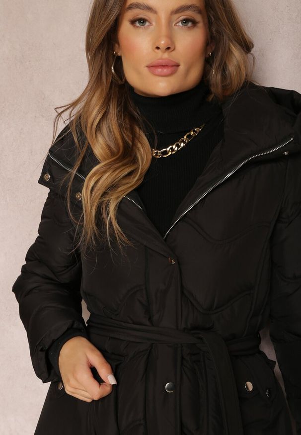 Renee - Czarna Kurtka Pikowana z Paskiem Begetir. Kolor: czarny. Materiał: materiał. Długość rękawa: długi rękaw. Długość: długie. Wzór: jednolity. Sezon: zima