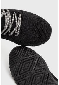 Big-Star - Big Star sneakersy kolor czarny. Nosek buta: okrągły. Zapięcie: sznurówki. Kolor: czarny. Materiał: guma #3