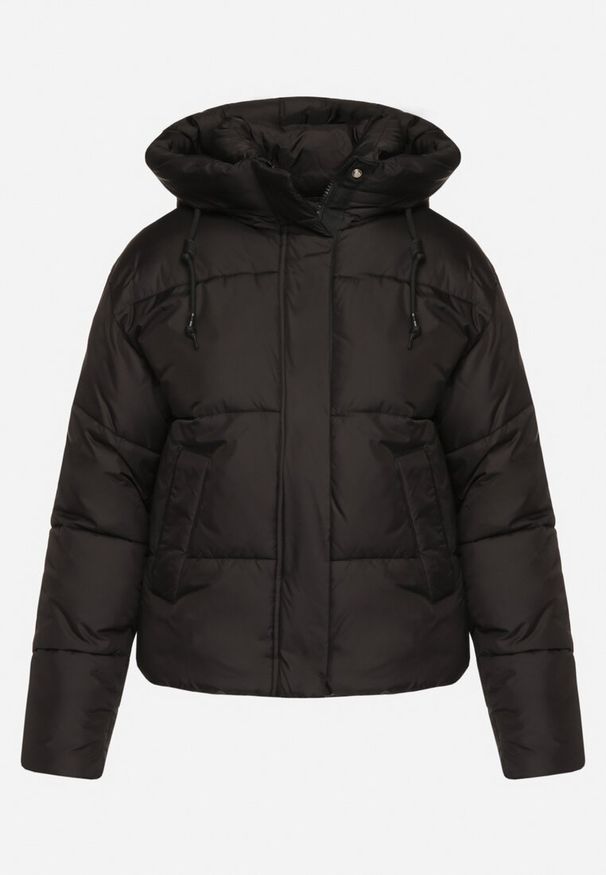 Born2be - Czarna Pikowana Kurtka Puffer z Kapturem Miviera. Okazja: na spacer, na co dzień. Typ kołnierza: kaptur. Kolor: czarny. Materiał: jeans, dzianina. Sezon: zima. Styl: casual