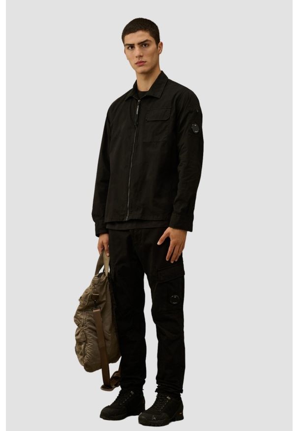 C.P. Company - C.P. COMPANY Czarne męskie spodnie Cargo Pant. Kolor: czarny. Materiał: bawełna, elastan