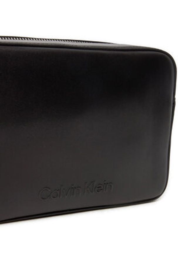 Calvin Klein Torebka K60K612555 Czarny. Kolor: czarny. Materiał: skórzane