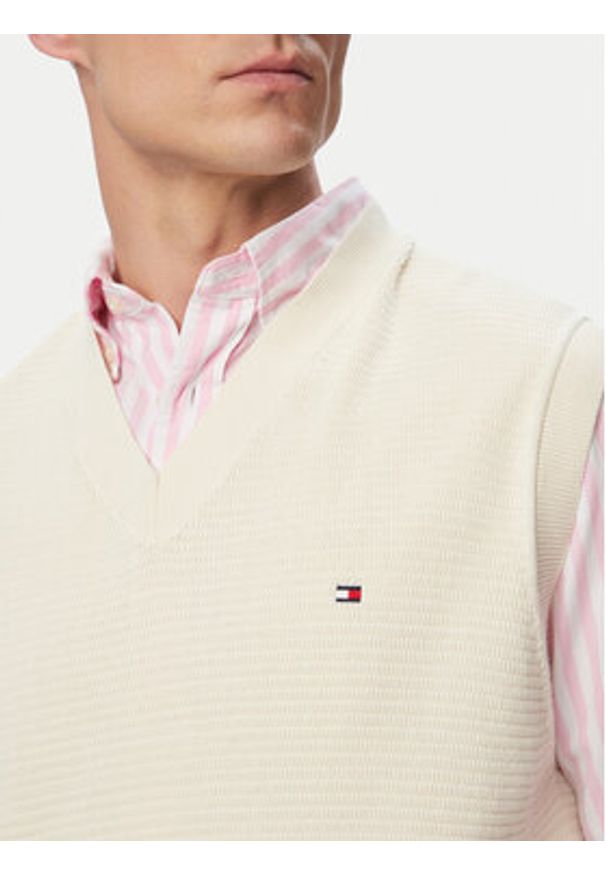 TOMMY HILFIGER - Tommy Hilfiger Sweter MW0MW43244 Kremowy Regular Fit. Kolor: kremowy. Materiał: bawełna