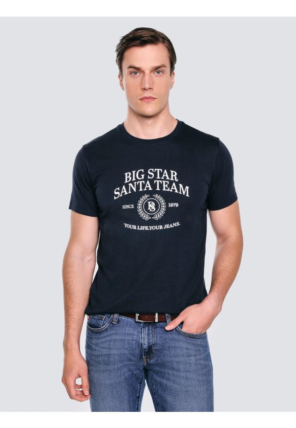 Big-Star - Koszulka męska z nadrukiem granatowa Marr 403. Kolor: niebieski. Materiał: dzianina, bawełna, materiał. Wzór: nadruk. Sezon: zima. Styl: wizytowy, klasyczny, elegancki