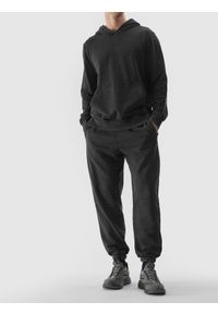 4f - Spodnie dresowe joggery męskie - czarne. Kolor: czarny. Materiał: dresówka. Wzór: ze splotem, nadruk, gładki