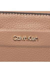 Calvin Klein Torebka Dressed Small Flap Crossbody K60K609692 Brązowy. Kolor: brązowy. Materiał: skórzane #3