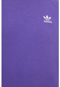adidas Originals bluza Adicolor męska kolor fioletowy gładka. Kolor: fioletowy. Materiał: materiał, poliester, bawełna, dzianina. Długość rękawa: raglanowy rękaw. Wzór: gładki