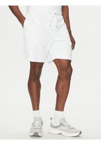 Michael Kors Szorty sportowe CR552G15MF Biały Regular Fit. Kolor: biały. Materiał: bawełna. Styl: sportowy #1