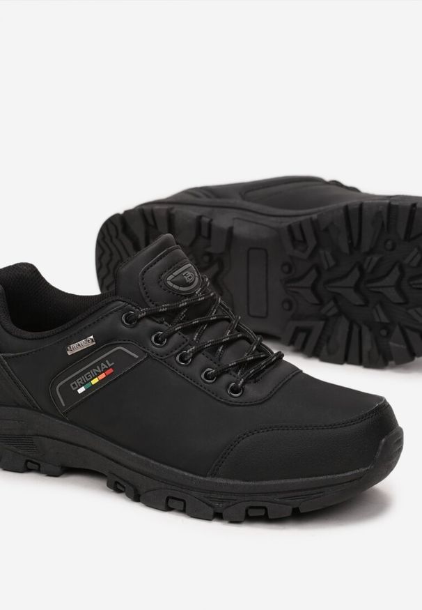 Born2be - Czarno-Szare Sznurowane Buty Sportowe Trekkingowe na Grubej Podeszwie z Protektorem Fotral. Wysokość cholewki: za kostkę. Nosek buta: okrągły. Kolor: czarny. Szerokość cholewki: normalna