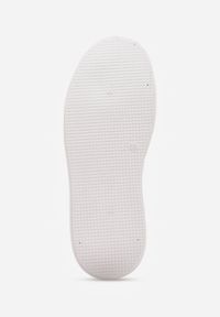 Renee - Różowe Sneakersy VICES na Platformie z Ozdobnym Noskiem Attis. Nosek buta: okrągły. Zapięcie: sznurówki. Kolor: różowy. Materiał: skóra, zamsz. Obcas: na platformie. Wysokość obcasa: średni #8