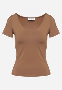 Born2be - Brązowy T-shirt z Wiskozą o Dopasowanym Kroju z Dekoltem w Serek Folarisse. Typ kołnierza: dekolt w serek. Kolor: brązowy. Materiał: wiskoza