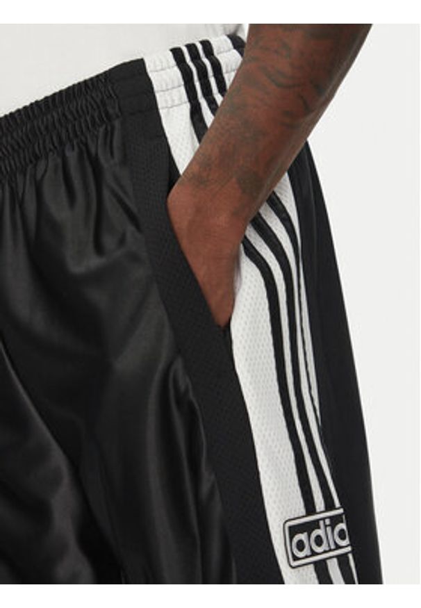 Adidas - adidas Szorty sportowe Adibreak JM6689 Czarny Loose Fit. Kolor: czarny. Materiał: syntetyk. Styl: sportowy