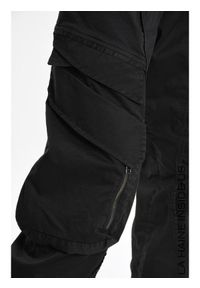 La Haine Inside Us Spodnie Cargo | 3P M1275 | Mężczyzna | Czarny. Okazja: na co dzień. Kolor: czarny. Materiał: bawełna, elastan. Długość: długie. Wzór: aplikacja. Sezon: lato. Styl: casual, klasyczny, elegancki #3