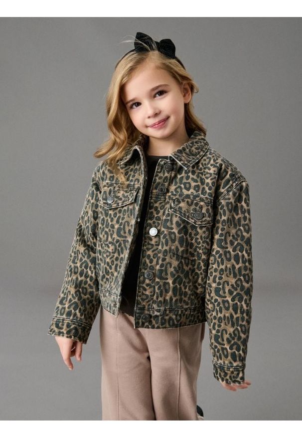 Sinsay - Kurtka katana w panterkę - beżowy. Kolor: beżowy. Wzór: motyw zwierzęcy