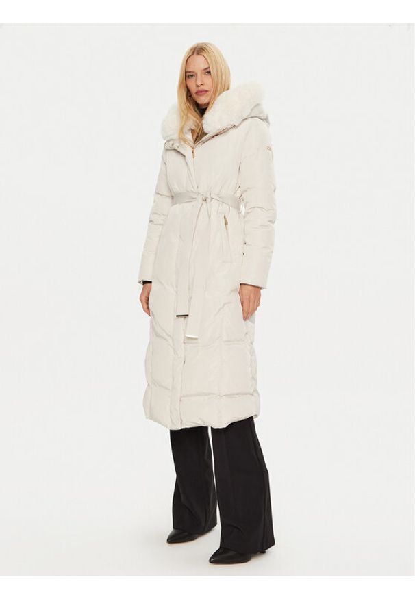 Rinascimento Płaszcz zimowy CFC0118607003 Écru Regular Fit. Materiał: syntetyk. Sezon: zima