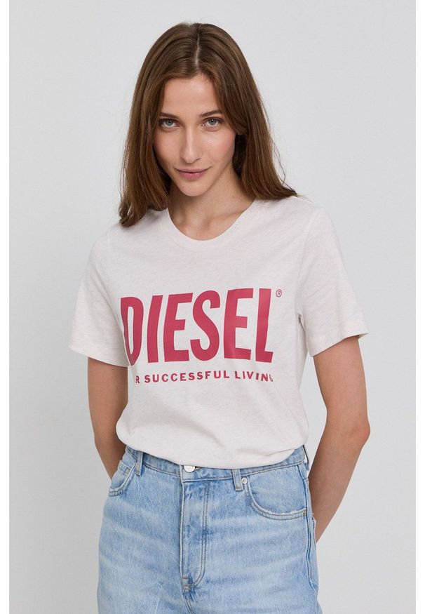 Diesel T-shirt bawełniany kolor kremowy. Okazja: na co dzień. Kolor: beżowy. Materiał: bawełna. Wzór: nadruk. Styl: casual