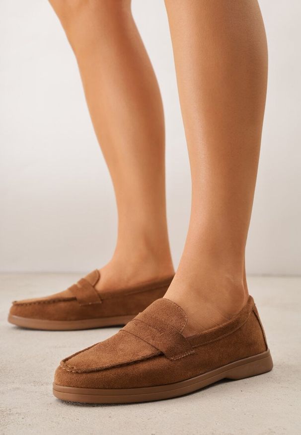 Renee - Brązowe Mokasyny Casual VICES z Imitacji Zamszu z Wkładką ze Skóry Naturalnej Sheiris. Okazja: na co dzień. Kolor: brązowy. Materiał: skóra, zamsz. Styl: casual